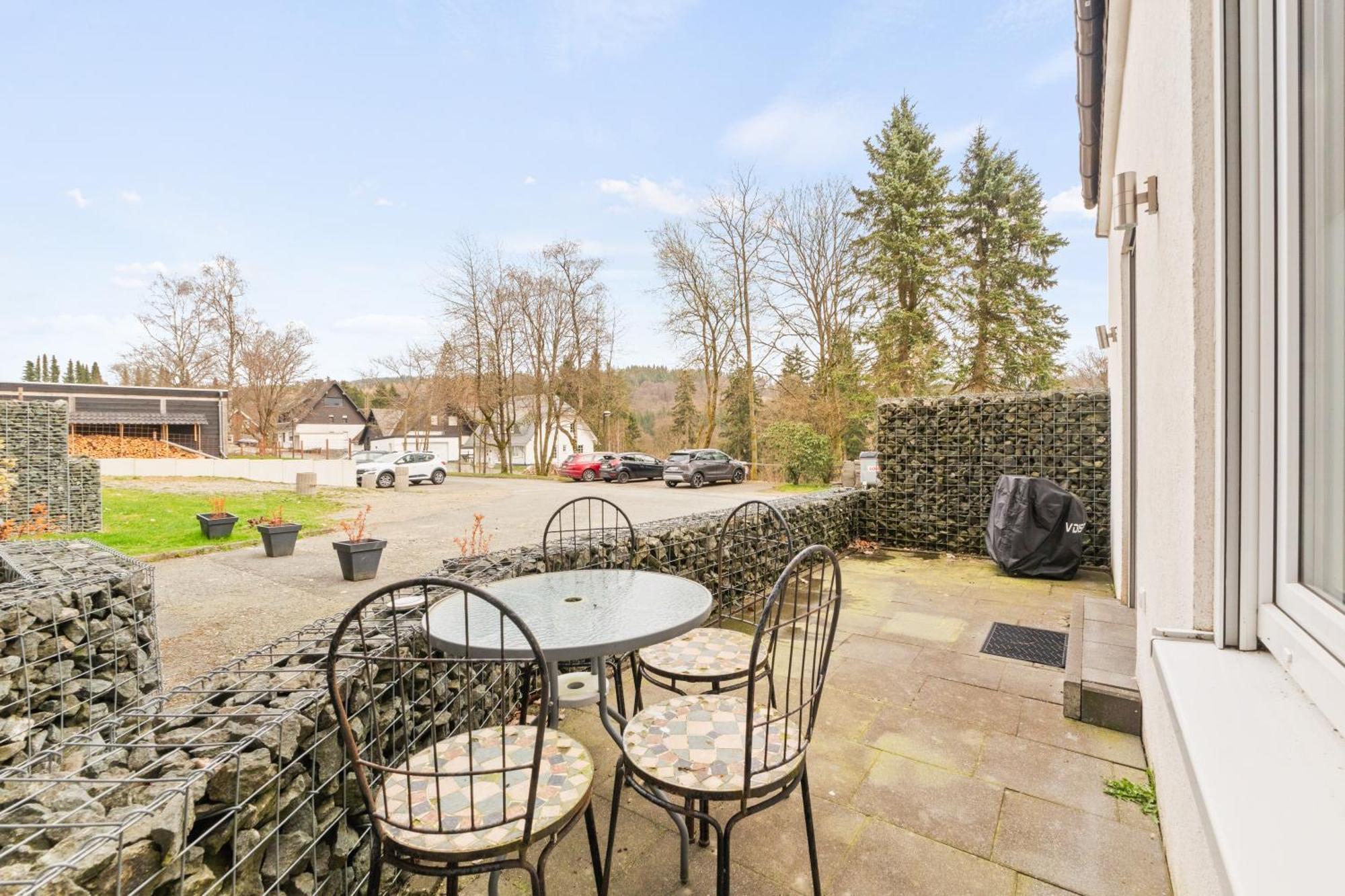 Greenhouse Living Apartment Aurinia - Wandern - Mountainbike Fahren - 4 Minuten Nach Winterberg - 4 Minuten Zur Ruhrquelle - Natur Geniessen - Reisen Mit Hund Medebach Exterior foto